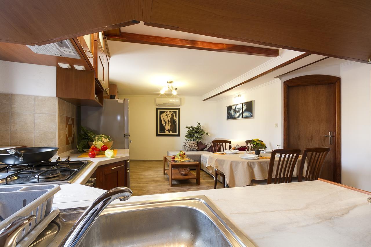 Apartment Nino Ровінь Номер фото